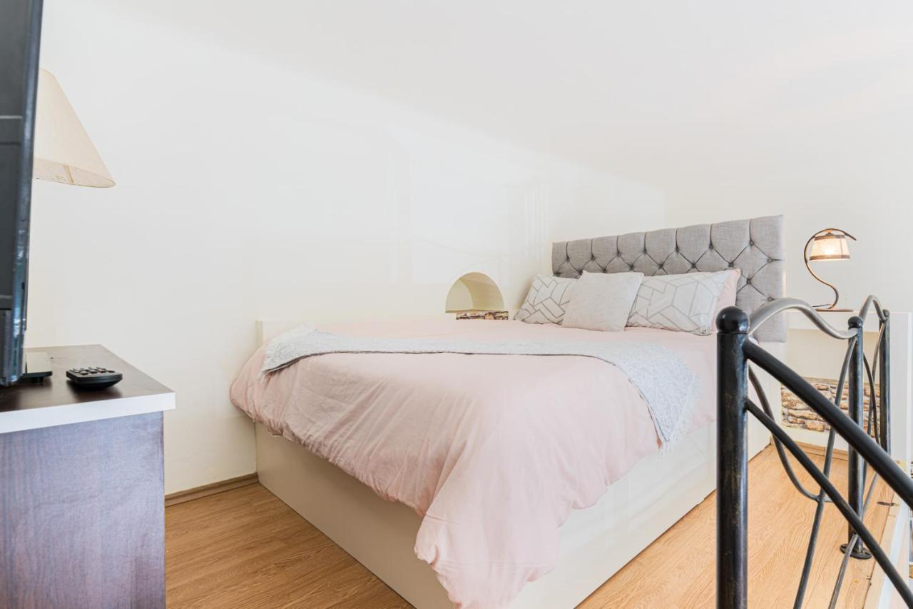 Hera Apartment - Old Town Brasov Bagian luar foto